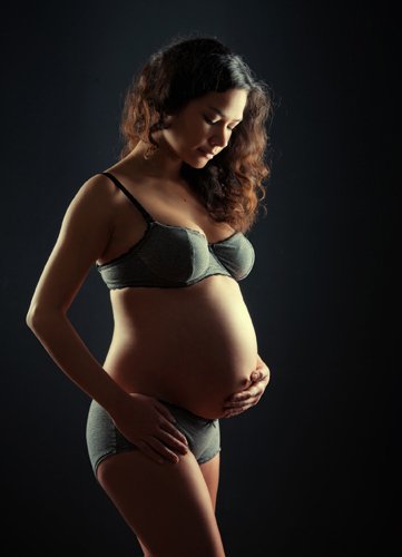 Babybauch Shooting Golden Eyes Leipzig