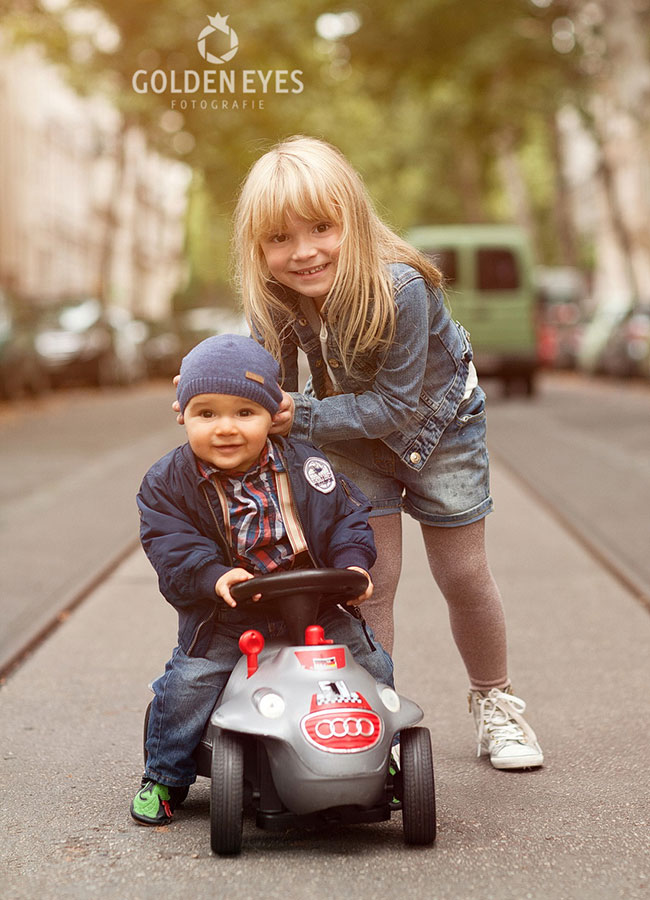 Kinderfotografie im Freien-Golden Eyes Fotografie-Kathy Hennig